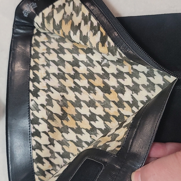 Anne Klein Black Suede Knee High Boots Size 6.5 - Picture 5 of 5